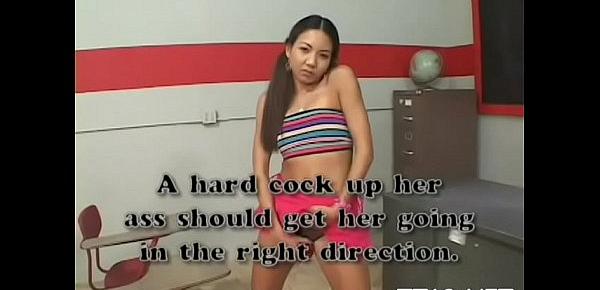  Sweetheart gives a sexy blowjob and gets nailed hardcore style